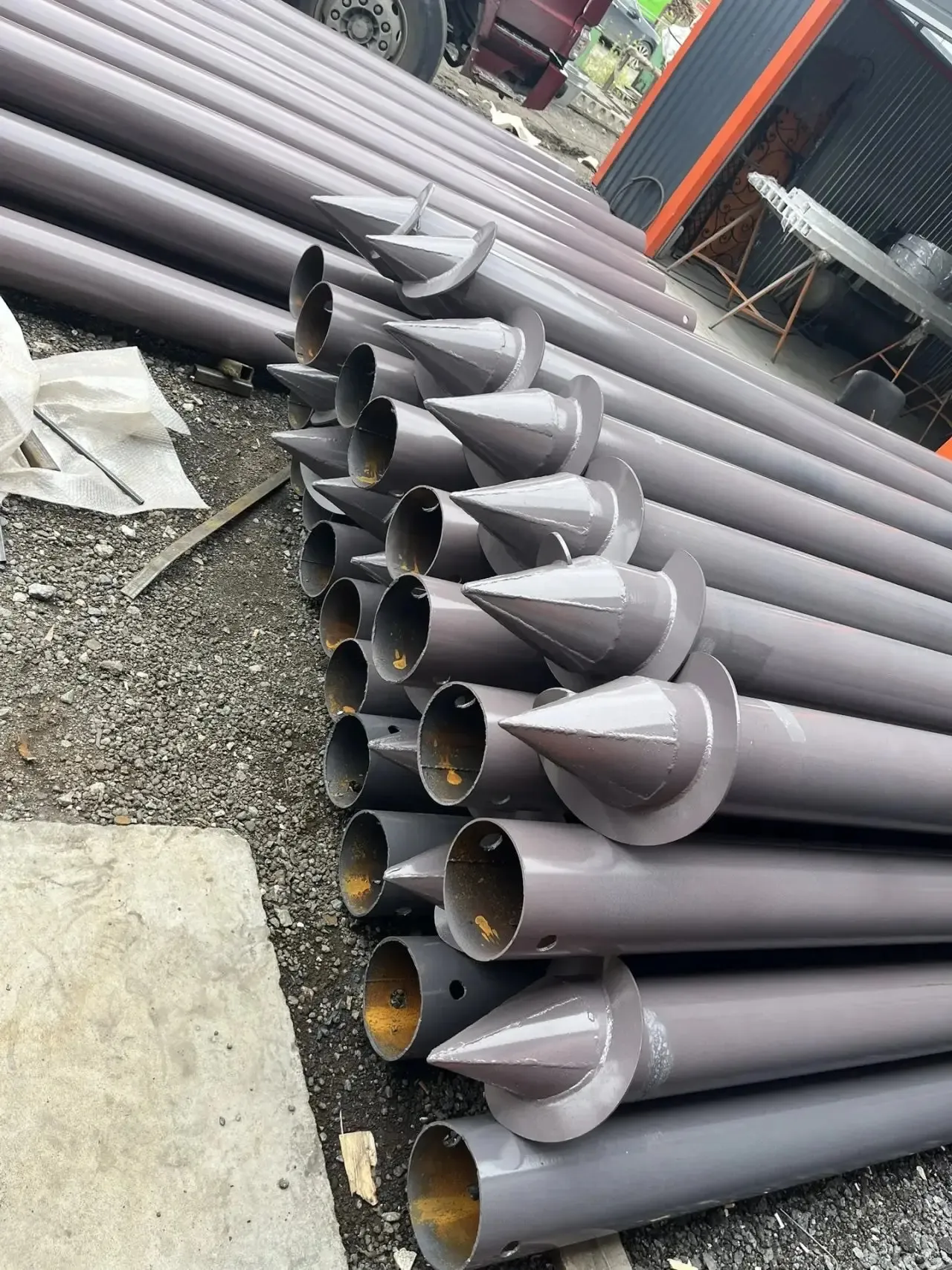 картинка для статьи:Сваи: винтовые, каркасные, буросекущие